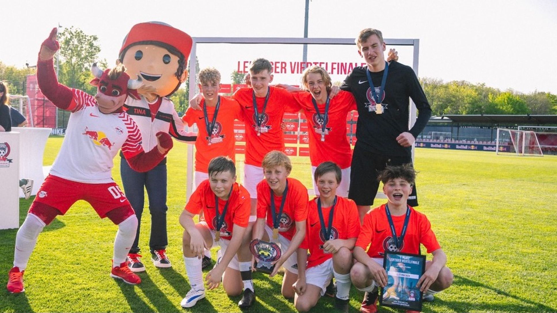 Gewinnermannschaft „Elsterkicker“ (U14), Leipziger Viertelfinale, Leipzig, 2024, Porsche AG