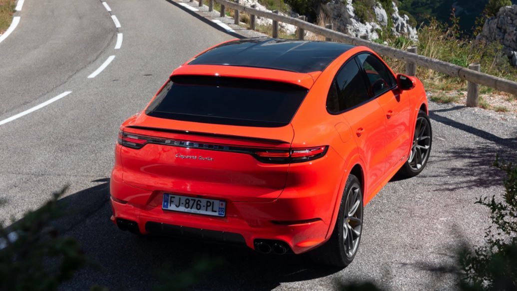 Cayenne Turbo Coupé, Provence, Francia, 2021, Porsche AG