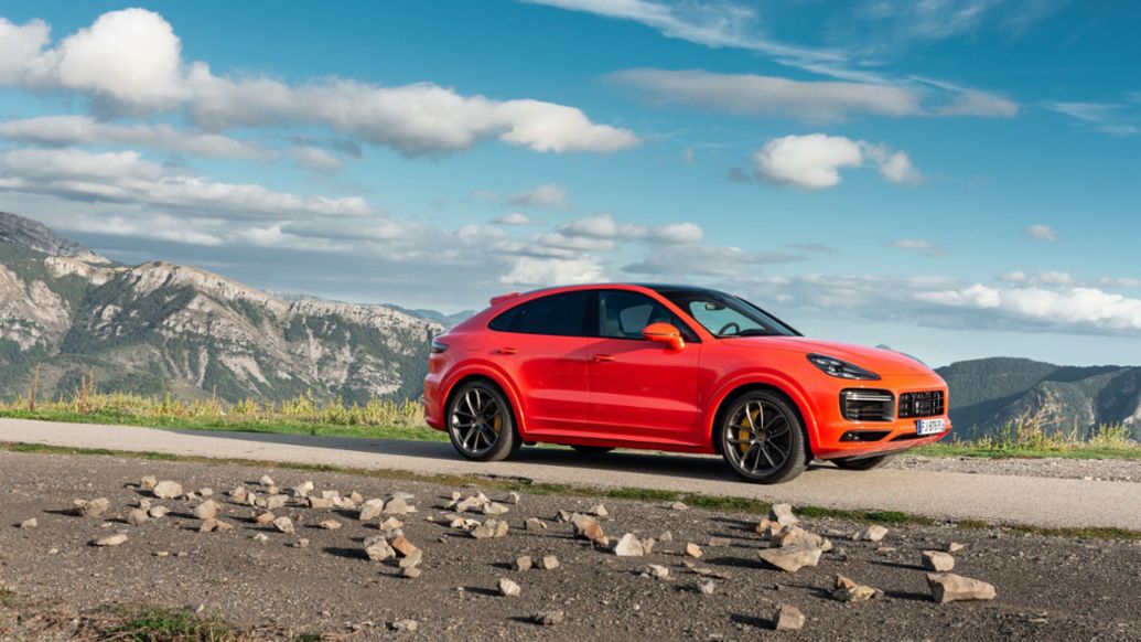 Cayenne Turbo Coupé, Provence, Francia, 2021, Porsche AG