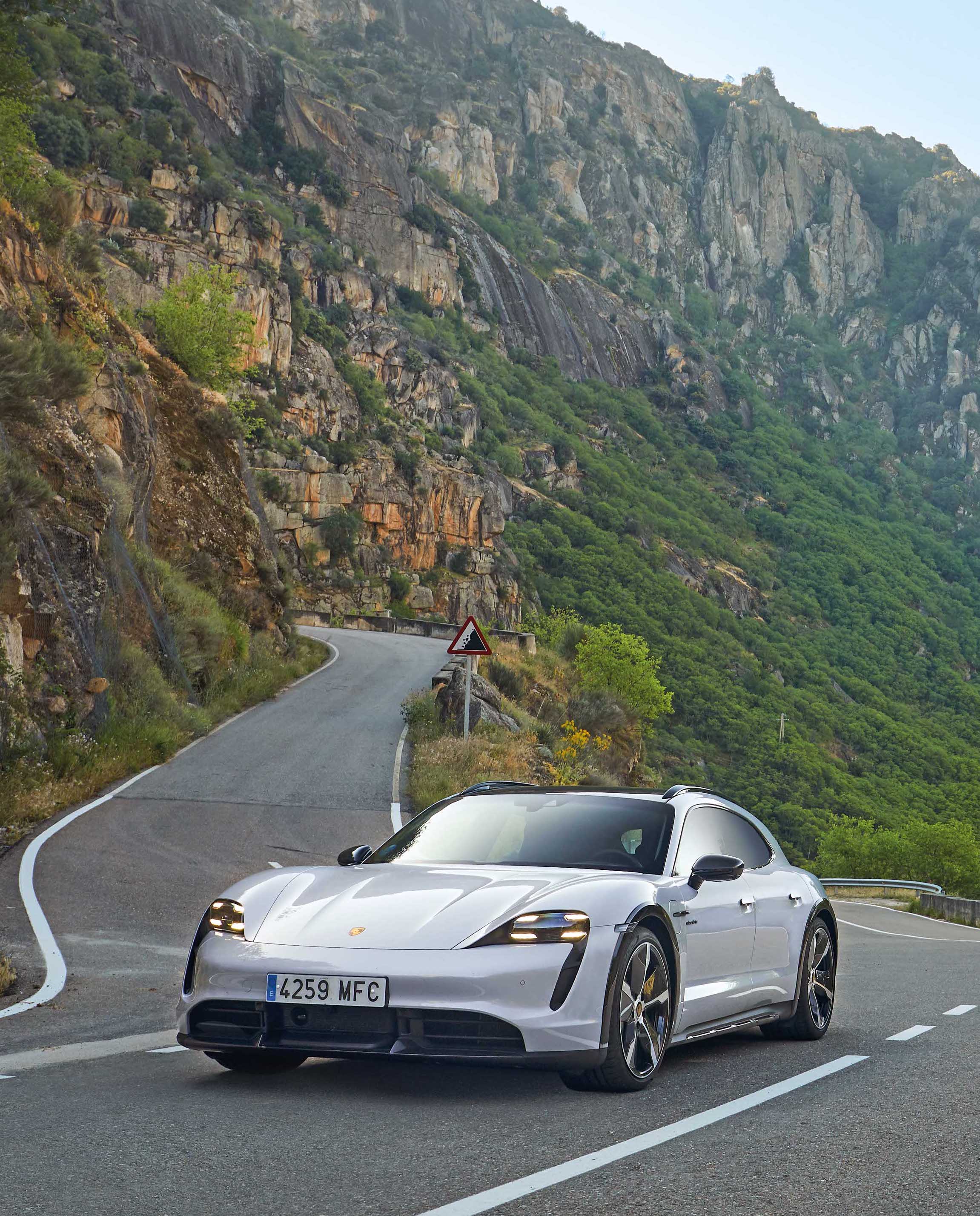 Porsche Taycan Turbo S Cross Turismo, 2023, Porsche Ibérica