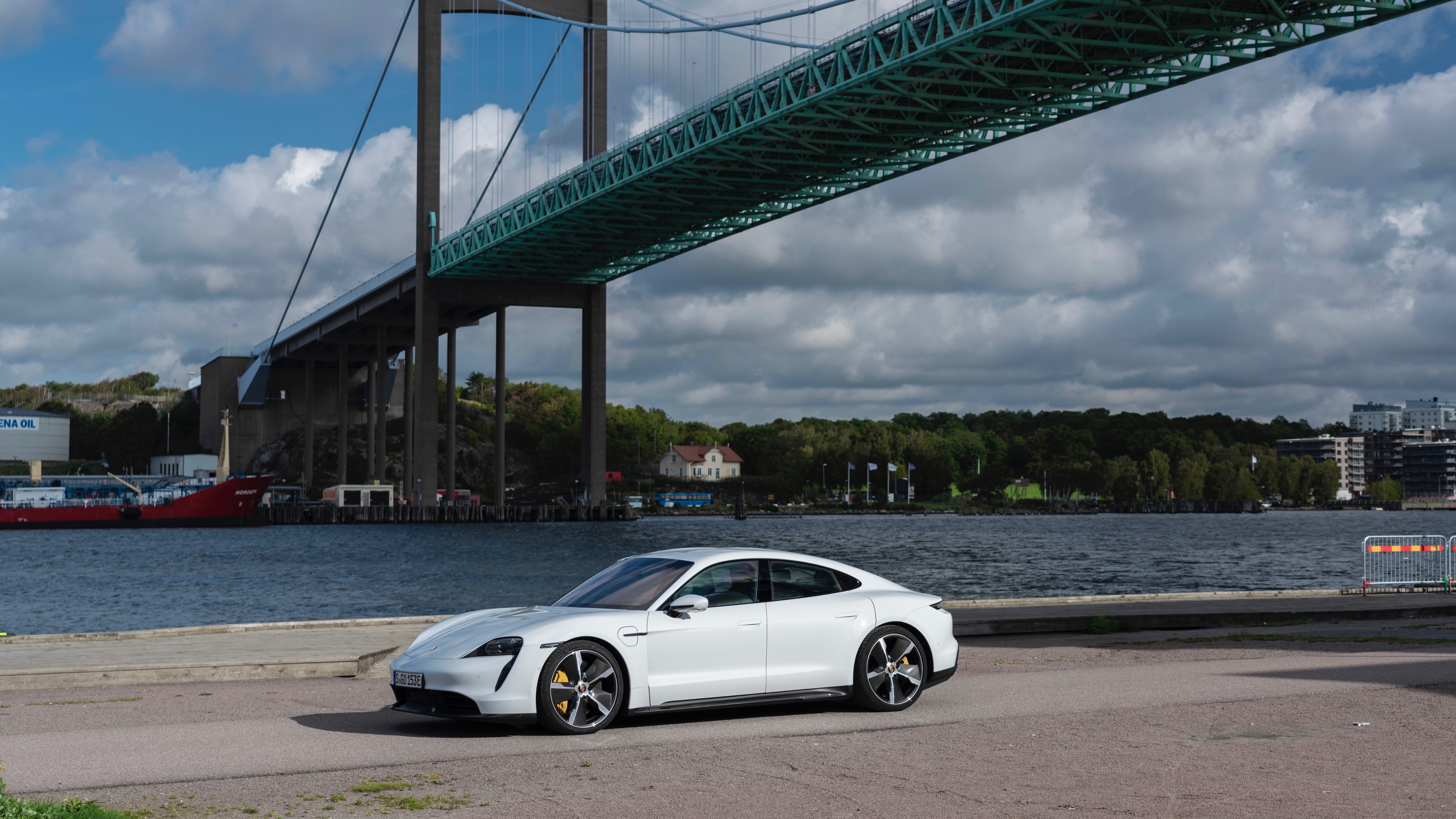 Taycan Turbo S, carrara white metallic, Taycan Media Drive, Europe, 2019, Porsche AG