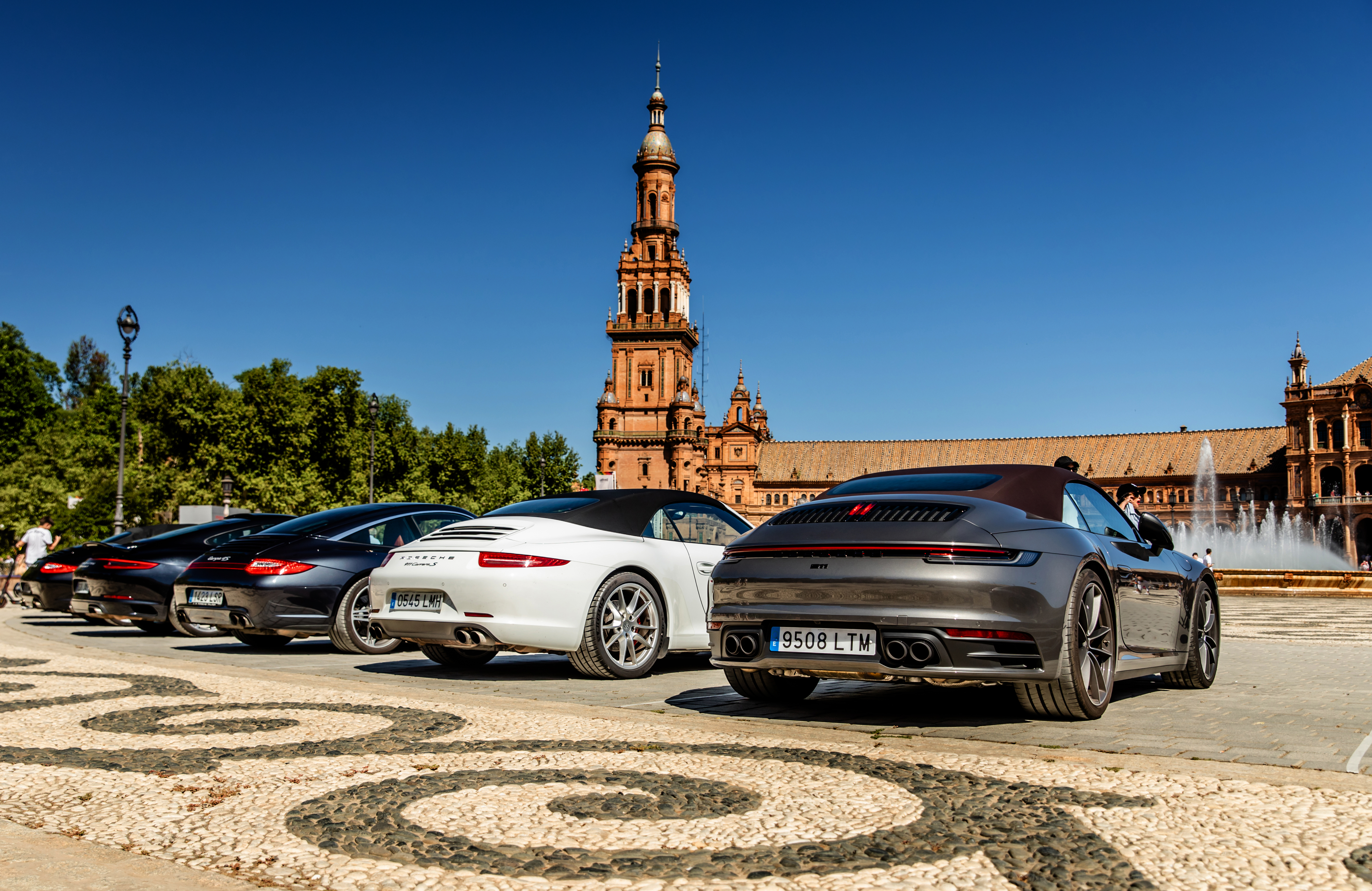 Celebración del 60º aniversario del Porsche 911 en la Plaza de España de Sevilla, 2023, Porsche Ibérica