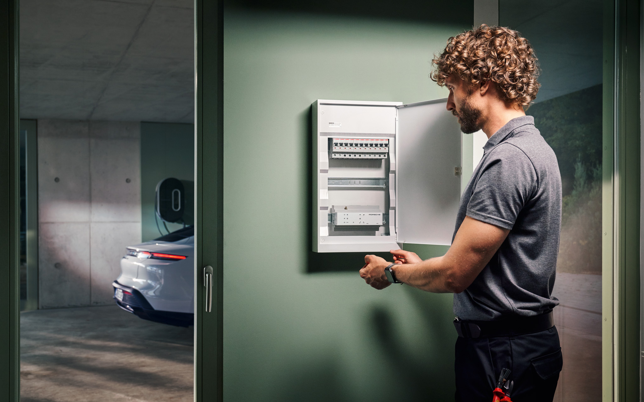 Instalación de Home Energy Manager, 2022, Porsche Ibérica