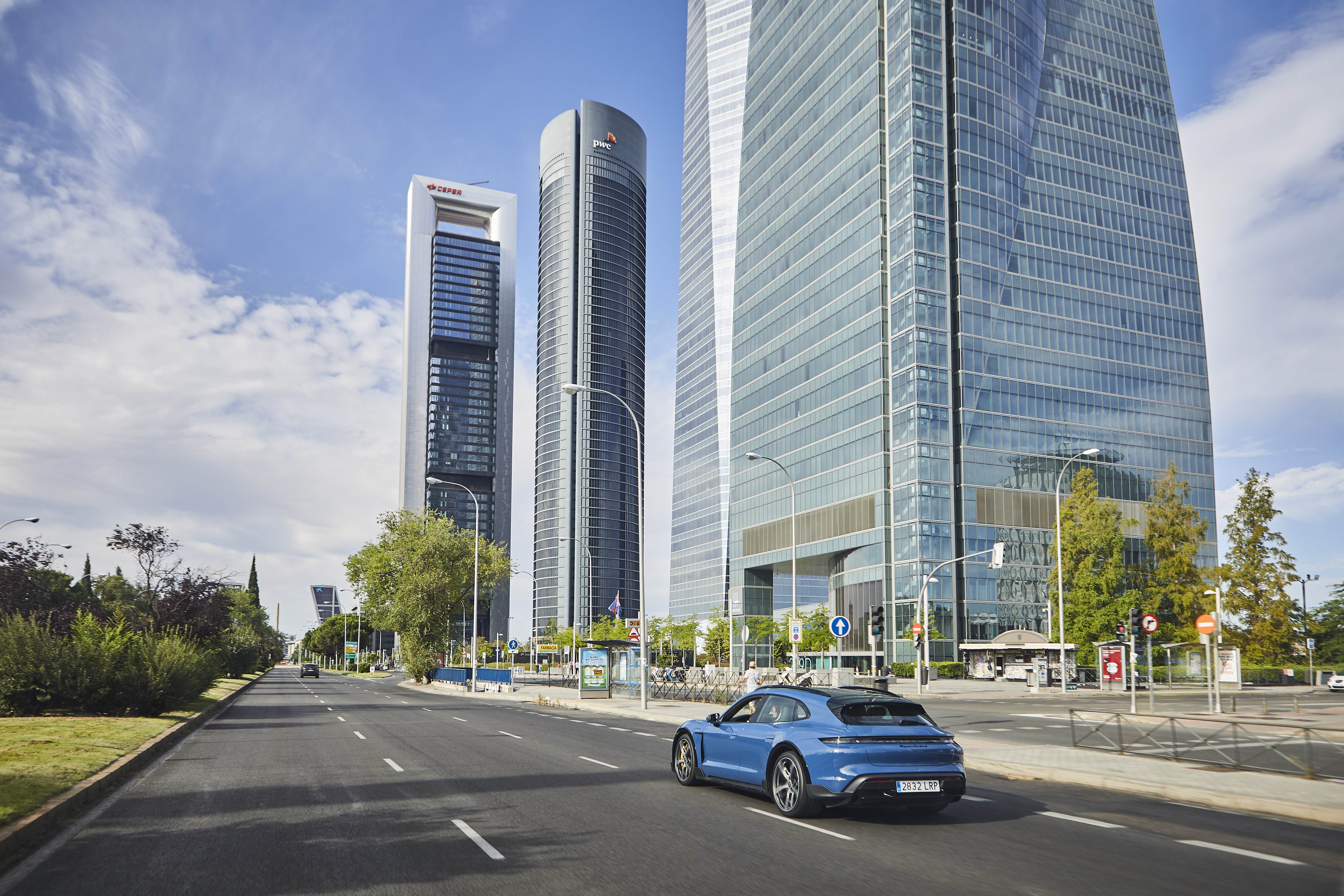 Porsche Taycan, ruta Madrid-Vigo / La Coruña-Madrid, 2021, Porsche Ibérica