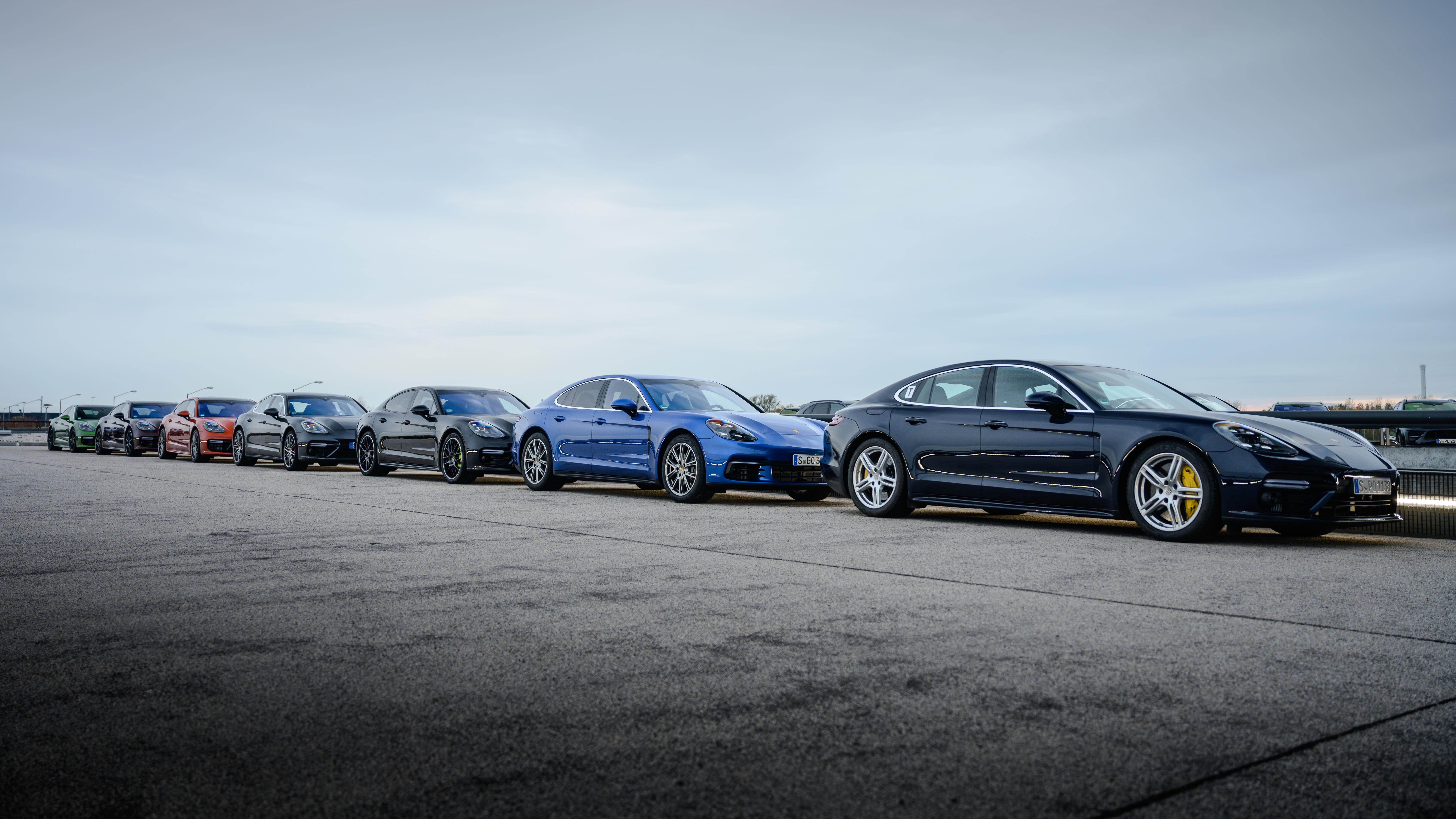 Panamera 4S (G2), Panamera 4S (G1), l-r, 2019, Porsche AG