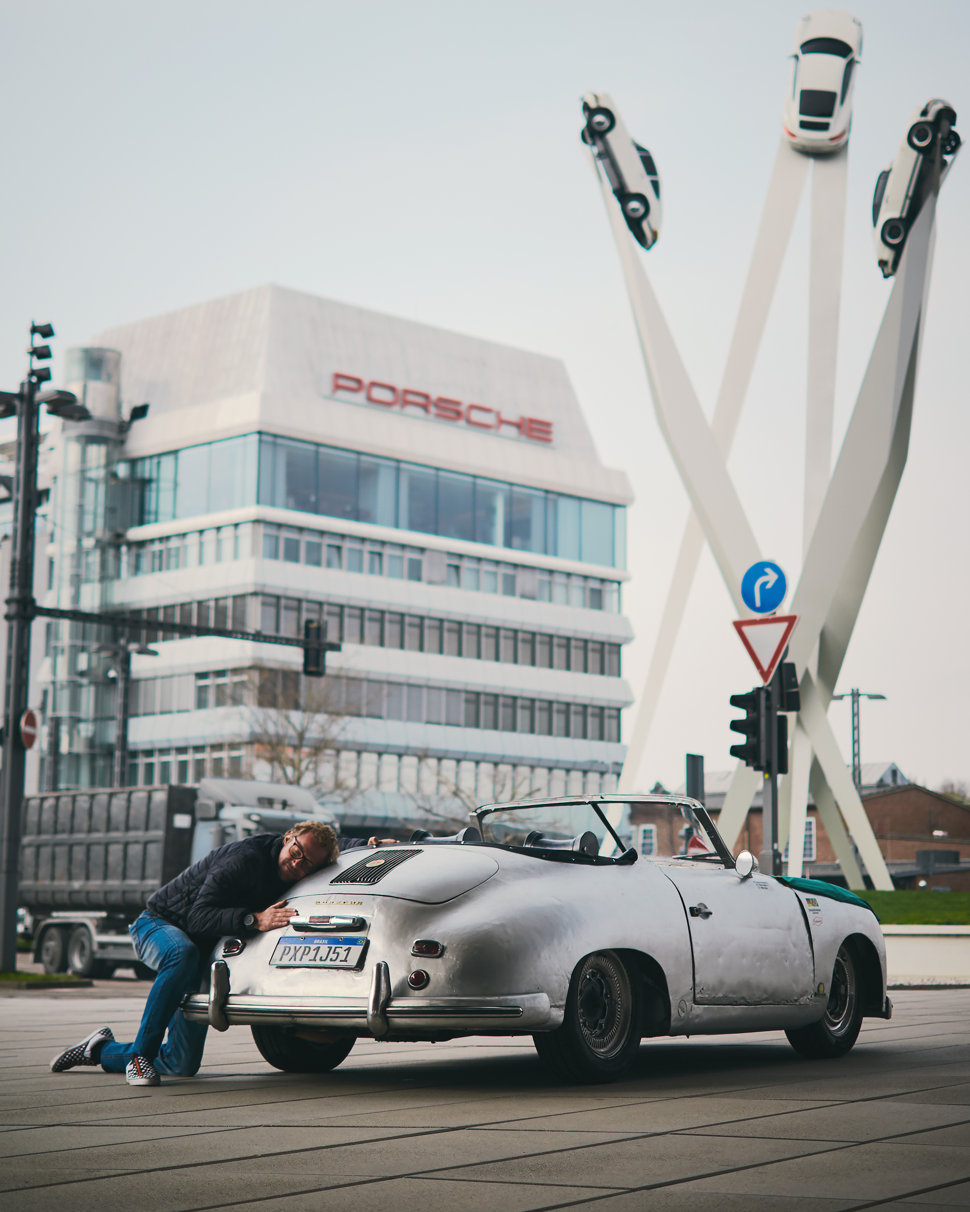 Porsche 356, Mauricio Augusto Marx, Porscheplatz, Stuttgart-Zuffenhausen, 2022